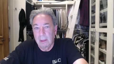 Snapshot of blueisles chatting on May 10, 2026, 9:25 am blueisles online show from May 10, 2026, 9:25 am