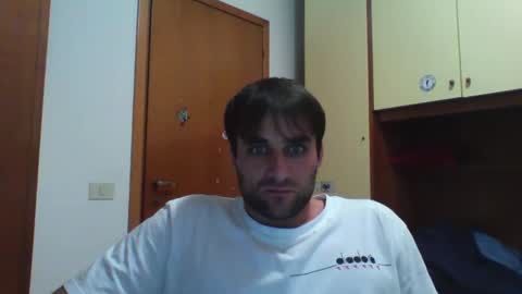 Snapshot of bluejoee chatting on November 5, 2025, 5:02 pm bluejoee online show from November 5, 2025, 5:02 pm