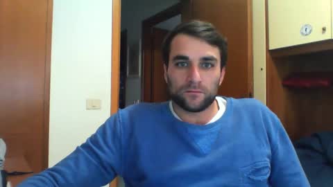 bluejoee online show from December 14, 2025, 8:09 am