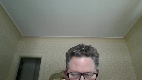 Snapshot of bluemoose70 chatting on January 6, 2025, 6:20 pm bluemoose70 online show from January 6, 2025, 6:20 pm