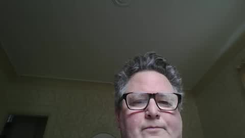 Snapshot of bluemoose70 chatting on November 1, 2025, 5:26 pm bluemoose70 online show from November 1, 2025, 5:26 pm