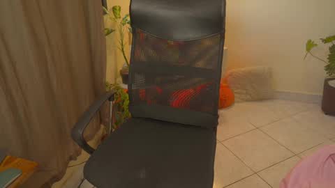 FLORAA online show from September 30, 2025, 3:06 pm