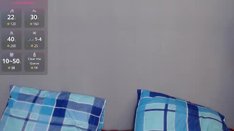 Snapshot of blueviolette chatting on December 17, 2024, 5:47 pm Violette 3 online show from December 17, 2024, 5:47 pm