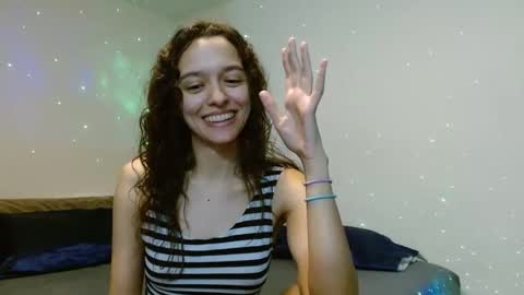 Snapshot of bluevixen7 chatting on December 22, 2024, 7:54 am bluevixen7 online show from December 22, 2024, 7:54 am