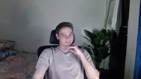 blueeyedboyisasia online show from July 26, 2026, 1:51 pm
