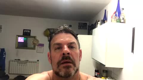 Blueyloey online show from December 6, 2024, 1:29 am