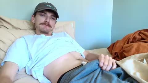 Snapshot of bluezed4 chatting on May 28, 2026, 6:05 pm blue online show from May 28, 2026, 6:05 pm