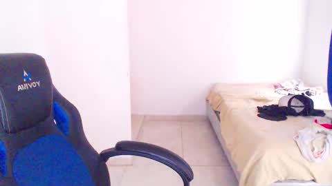  Hey guysI am BrendaWelcome my room online show from October 22, 2025, 8:08 pm