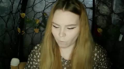 blushing_star online show from March 4, 2026, 7:36 am