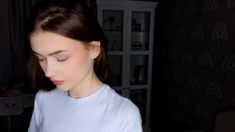 Snapshot of bluuemarine chatting on May 7, 2026, 4:12 pm Mary online show from May 7, 2026, 4:12 pm