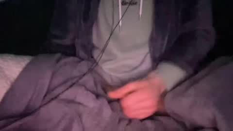 Snapshot of bluuuuuuub chatting on January 1, 2025, 11:38 am bluuuuuuub online show from January 1, 2025, 11:38 am