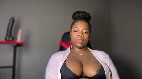 Snapshot of bnwo_goddess chatting on June 18, 2026, 9:30 pm online show from June 18, 2026, 9:30 pm