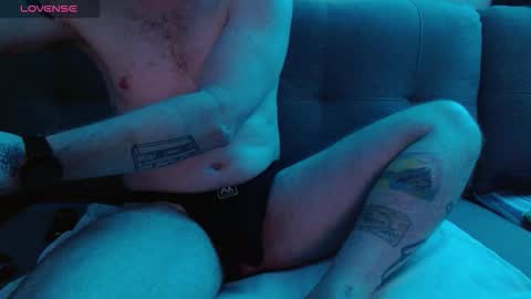 Snapshot of bobbyenglish69 chatting on October 13, 2025, 7:19 am Bobby English online show from October 13, 2025, 7:19 am