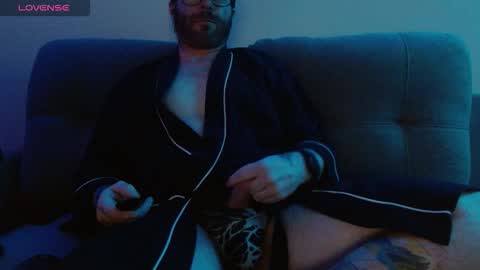 Snapshot of bobbyenglish69 chatting on March 19, 2026, 7:12 am Bobby English online show from March 19, 2026, 7:12 am
