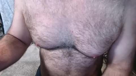 Snapshot of bobbyhill27b chatting on April 17, 2026, 1:36 pm BobbyHill27b online show from April 17, 2026, 1:36 pm