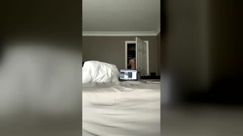 Snapshot of boboutte chatting on April 17, 2026, 3:26 pm boboutte online show from April 17, 2026, 3:26 pm