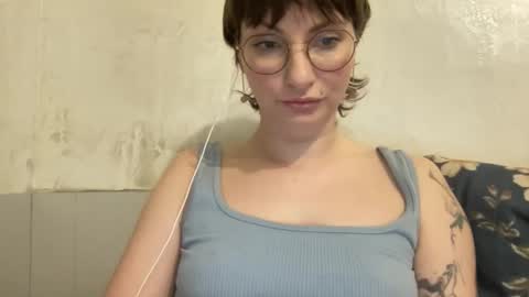 Snapshot of bobwig4 chatting on February 16, 2026, 11:01 pm Tips prfr 11-55-111 tok online show from February 16, 2026, 11:01 pm