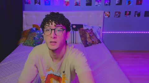 ALEXPVT IS OPEN online show from February 1, 2025, 7:05 am