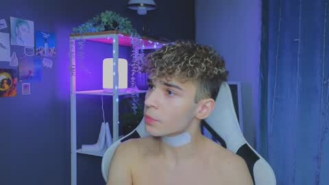 ALEXPVT IS OPEN online show from February 2, 2025, 6:42 pm