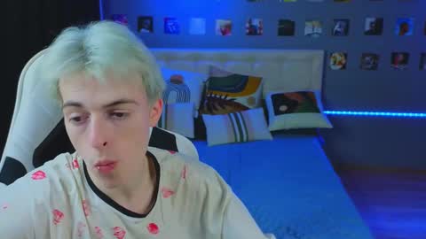 ALEXPVT IS OPEN online show from February 18, 2025, 1:22 pm