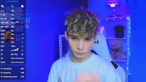 ALEXPVT IS OPEN online show from February 28, 2025, 6:09 pm