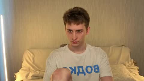 Snapshot of boicute chatting on April 15, 2026, 7:37 am ALEXPVT IS OPEN online show from April 15, 2026, 7:37 am