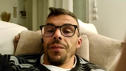 bomale89 online show from October 1, 2025, 7:09 pm