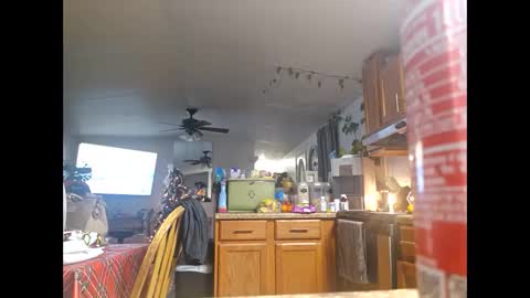 Snapshot of bombinshaman chatting on December 19, 2024, 4:13 am bombinshaman online show from December 19, 2024, 4:13 am