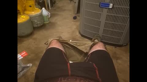 Snapshot of bombinshaman chatting on September 17, 2025, 9:05 pm bombinshaman online show from September 17, 2025, 9:05 pm