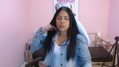 bombom_brown_ online show from December 20, 2025, 8:05 pm