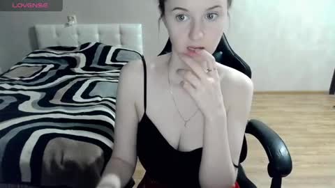 Snapshot of bon___bon chatting on May 9, 2026, 9:09 pm bon___bon online show from May 9, 2026, 9:09 pm