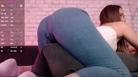 Snapshot of bonbon_aria chatting on November 28, 2025, 11:13 am Aria online show from November 28, 2025, 11:13 am