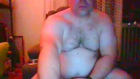 Snapshot of bondsuckslut chatting on January 11, 2025, 9:46 pm borntosuck online show from January 11, 2025, 9:46 pm