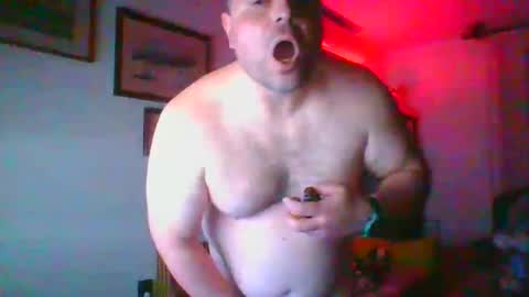 Snapshot of bondsuckslut chatting on February 16, 2025, 12:52 am borntosuck online show from February 16, 2025, 12:52 am