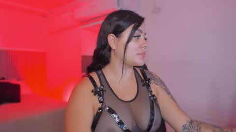 Bonnie  online show from June 28, 2026, 11:27 am