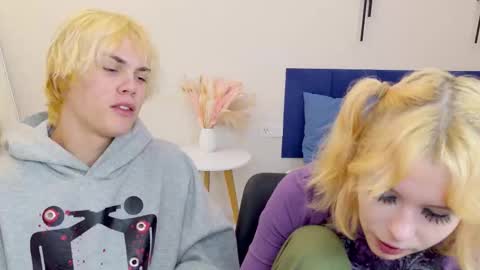 Snapshot of bonnie_and_c1yde chatting on October 1, 2025, 5:08 pm Jessy Mark online show from October 1, 2025, 5:08 pm