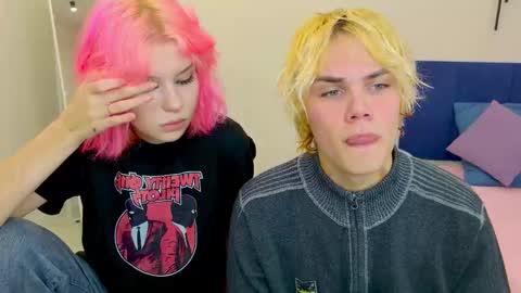 Snapshot of bonnie_and_c1yde chatting on October 18, 2025, 5:03 pm Jessy Mark online show from October 18, 2025, 5:03 pm