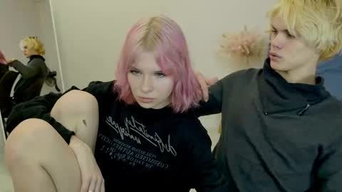 Snapshot of bonnie_and_c1yde chatting on October 25, 2025, 5:08 pm Jessy Mark online show from October 25, 2025, 5:08 pm