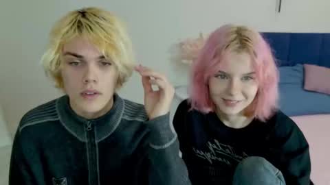 Snapshot of bonnie_and_c1yde chatting on November 1, 2025, 5:04 pm Jessy Mark online show from November 1, 2025, 5:04 pm