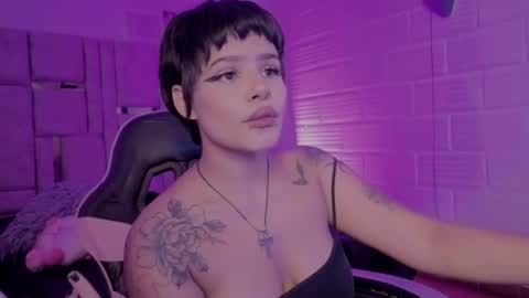 Bonnie Anderson  online show from June 17, 2026, 9:05 pm