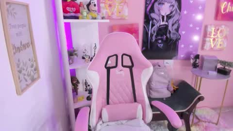 Bonnie online show from October 4, 2025, 2:04 pm