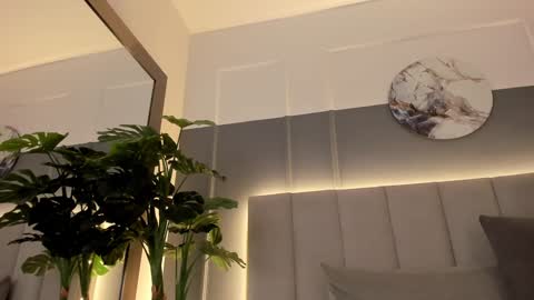 Bonnie online show from January 3, 2025, 1:48 am