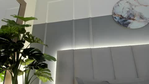 Bonnie online show from February 25, 2025, 4:14 am