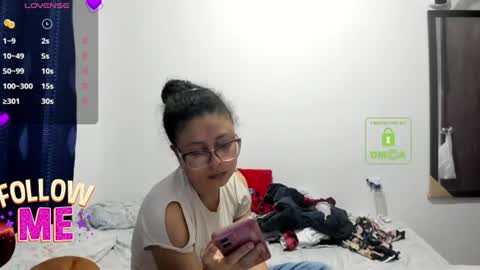 bonnie lam  hello welcome to my room I hope you have fun and you can reach your maximum pleasure here with me online show from June 18, 2026, 3:40 am