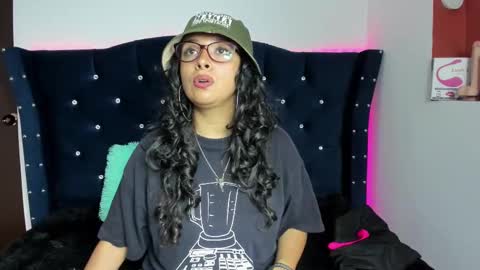 Bonnie online show from September 19, 2025, 12:50 pm