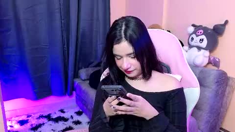 Snapshot of bonnietaylor1 chatting on July 16, 2026, 12:27 am Karen online show from July 16, 2026, 12:27 am
