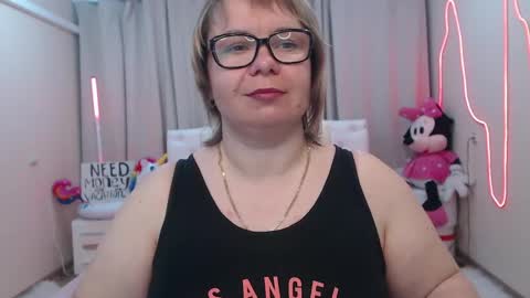bonnnyboobsy online show from May 24, 2026, 6:35 pm