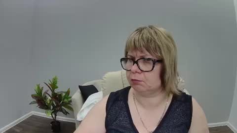 bonnnyboobsy online show from July 22, 2026, 9:28 pm