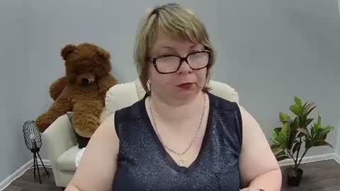 bonnnyboobsy online show from July 27, 2026, 7:32 pm