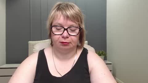 bonnnyboobsy online show from July 28, 2026, 7:39 pm